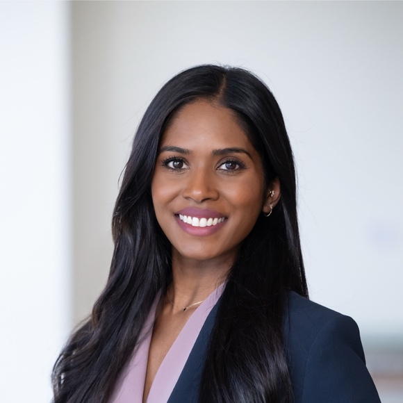 Meet your Posher, Caroline - Picture 4 of 4